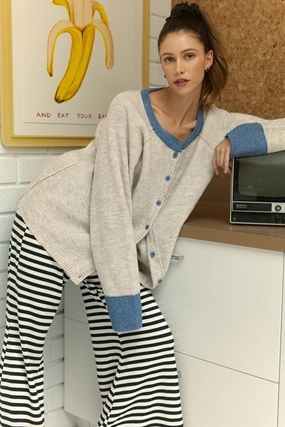 Dont Miss These Savings Flash Deal Today Annie Wear Contrast Trim Button Down Raglan Sleeve Cardigan