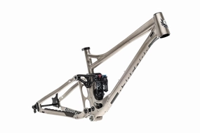 Banshee SPITFIRE V3.2 Small Frame - 2022
