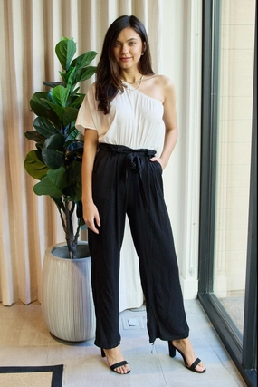 Clearance Sale Now Flash Deal Alert Dress Day Marvelous In Manhattan One-Shoulder Jumpsuit In White/Black