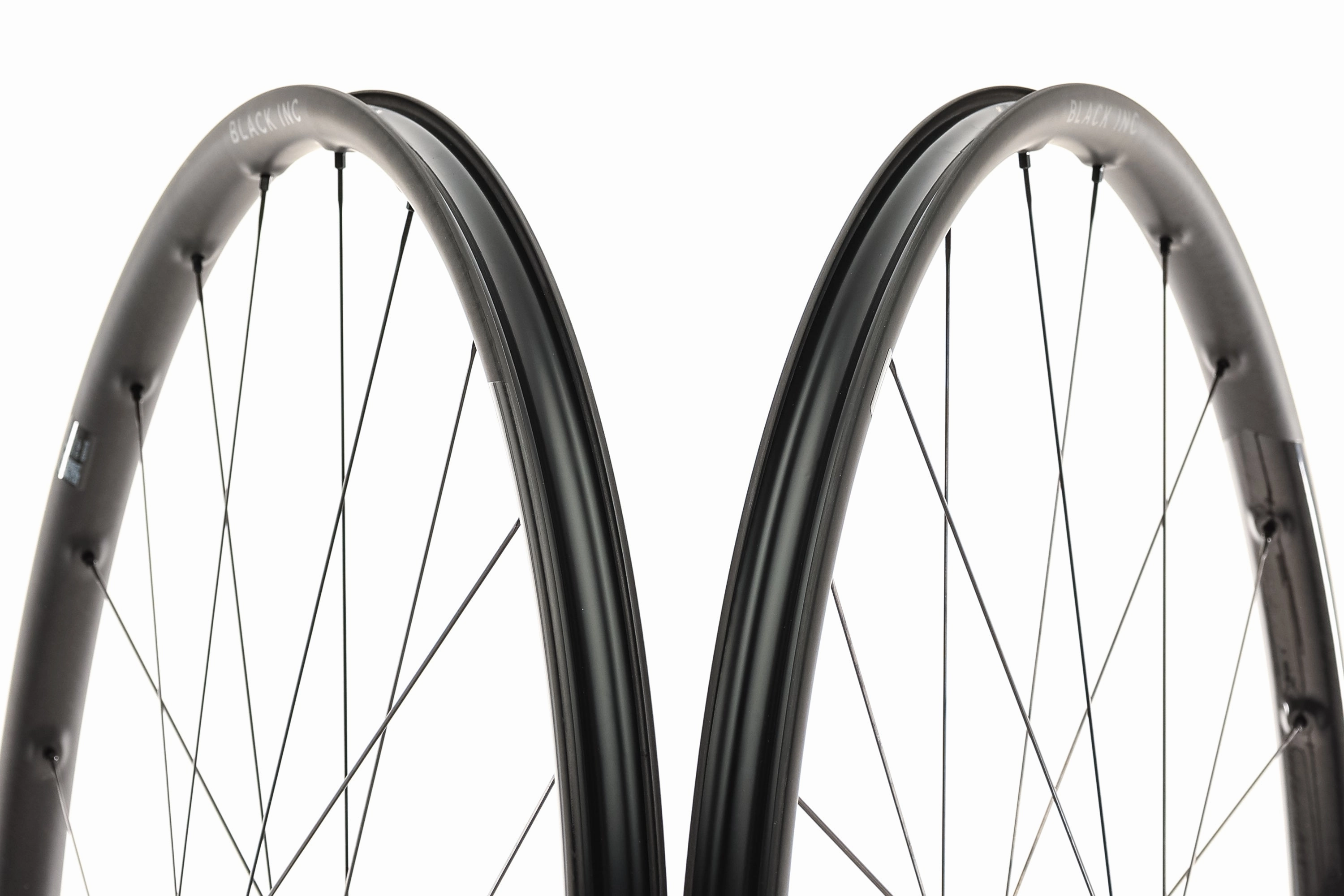 Black Inc TWENTY Carbon Tubeless 700c Wheelset