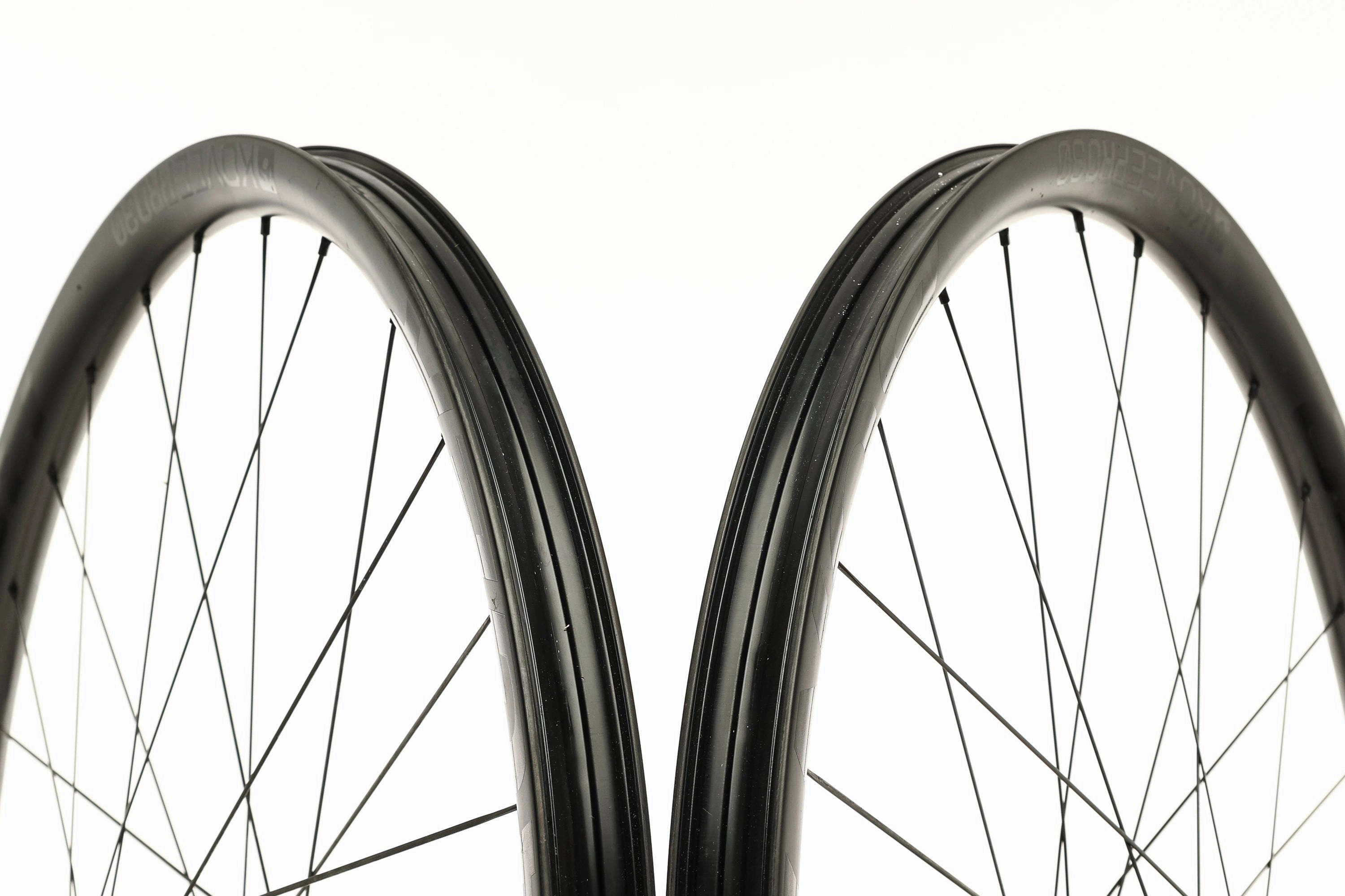 Bontrager Kovee Pro 30 Carbon Tubeless 29" Wheelset