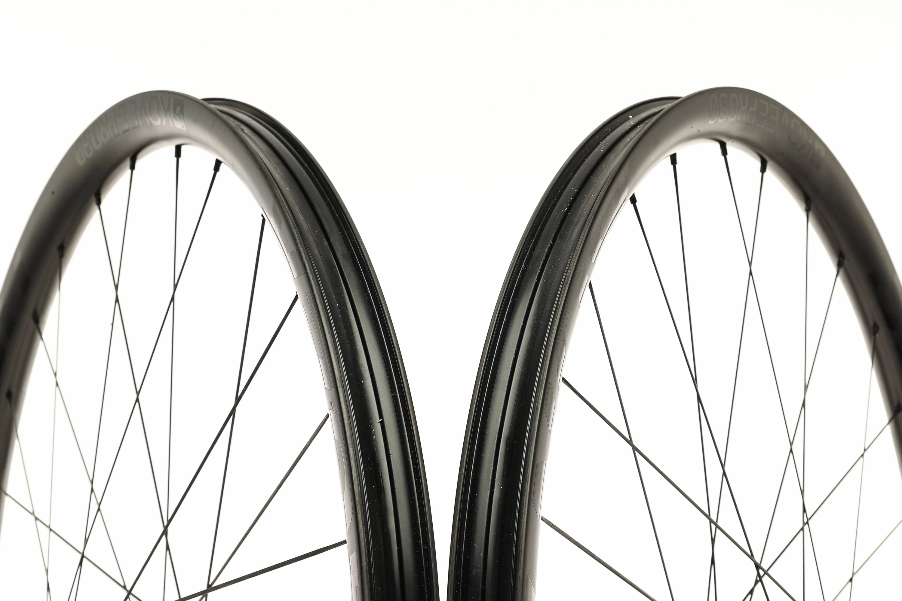 Bontrager Kovee Pro 30 Carbon Tubeless 29" Wheelset