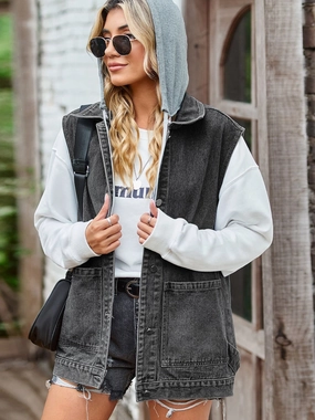 Perfect Gift Offer Button Up Sleeveless Denim Jacket With Pockets
