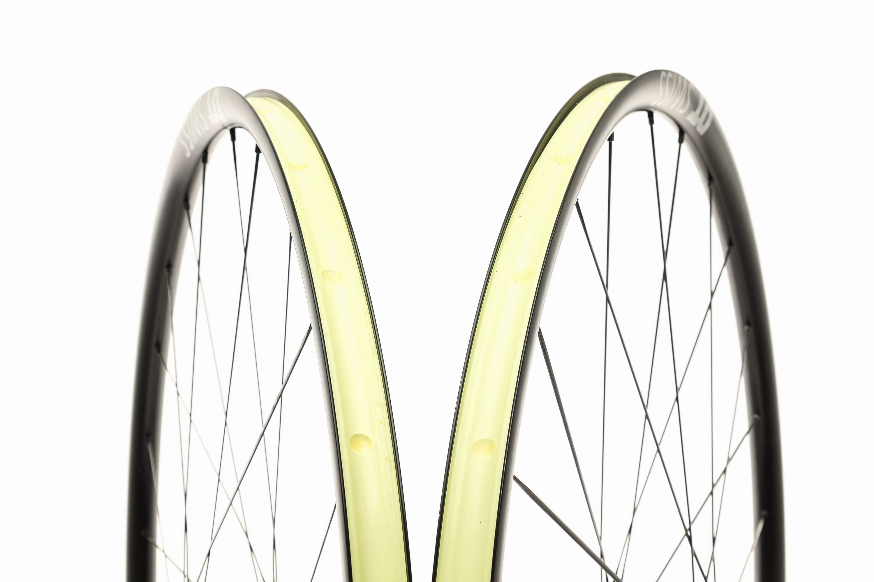 DT Swiss ER 1600 23 Aluminum Tubeless 700c Wheelset