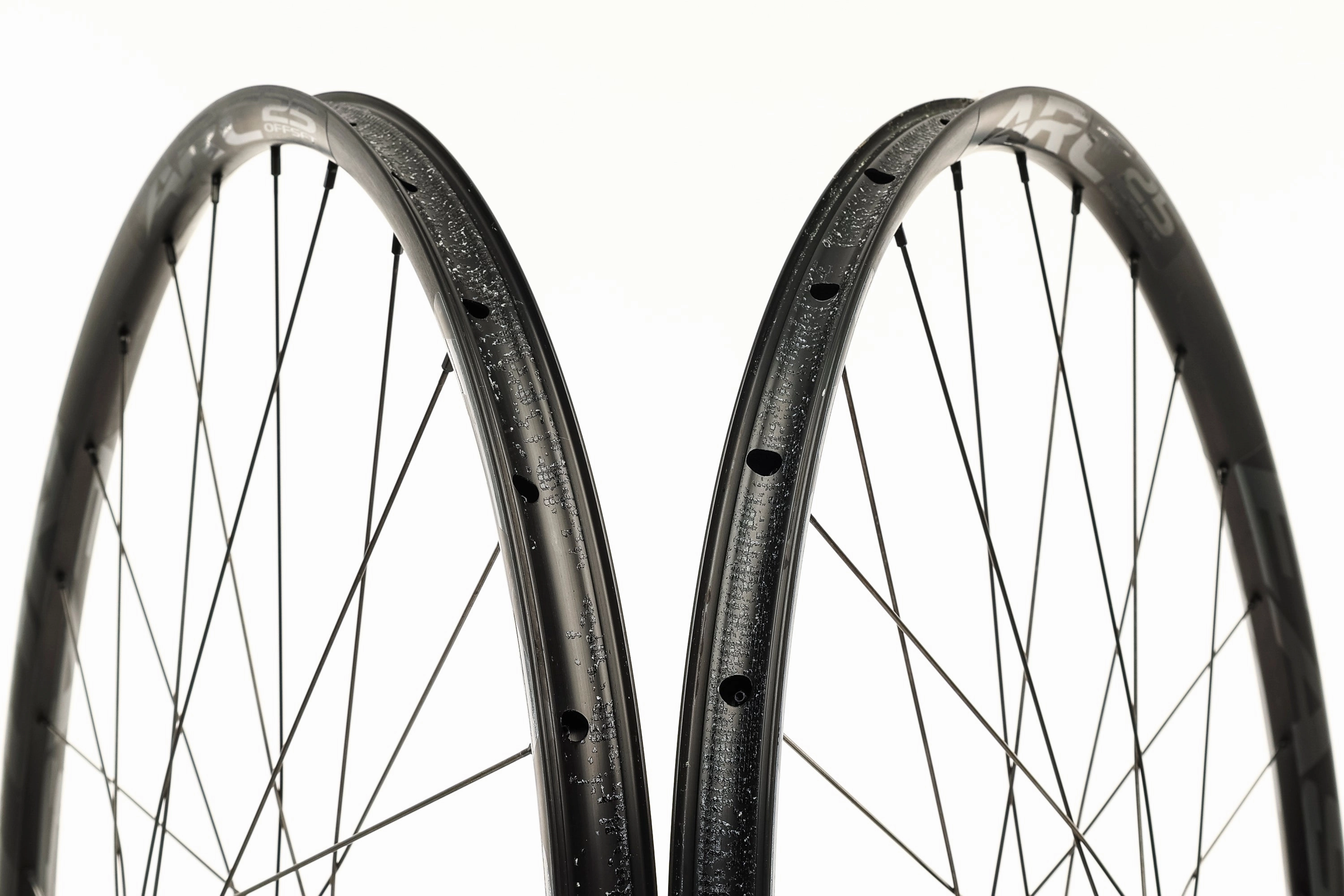 Easton ARC 25 Offset Aluminum Tubeless 700c Wheelset