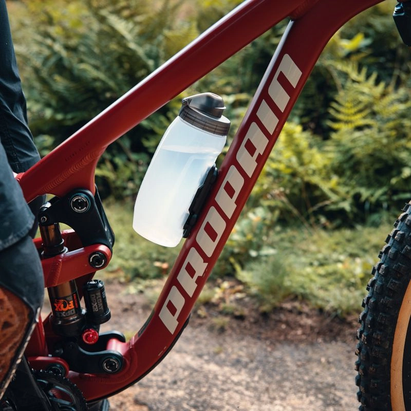 Fidlock Twist 590 water bottle   bike base - Transparent