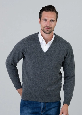 Leven 2 Ply Lambswool V-Neck Flash Pick Today