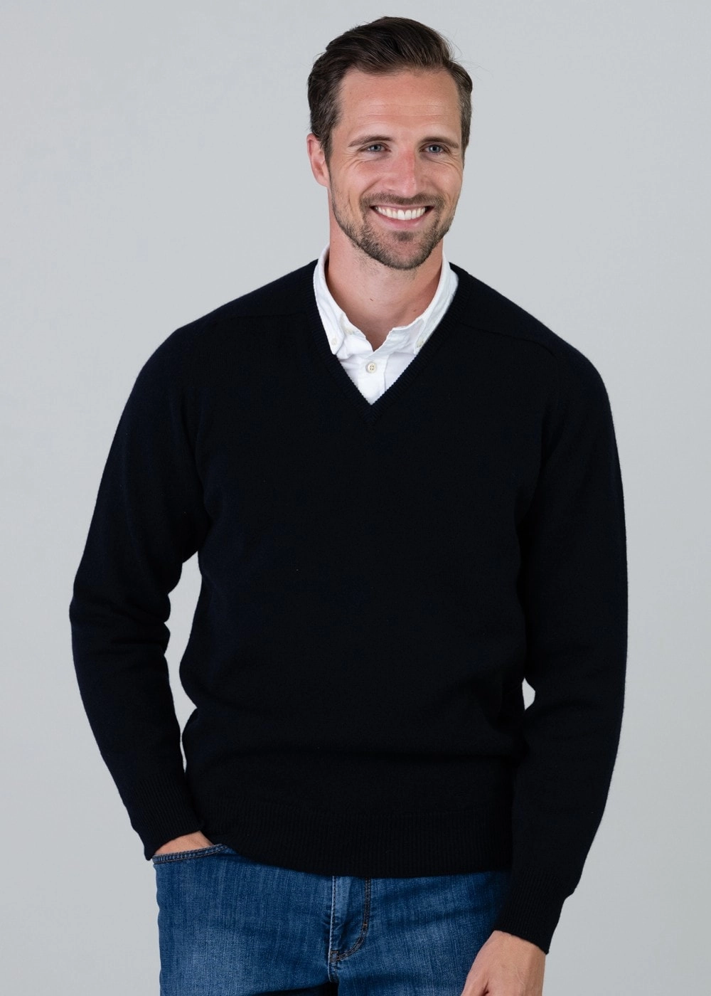 Leven 2 Ply Lambswool V-Neck Clearance Blowout Limited Stock Offer