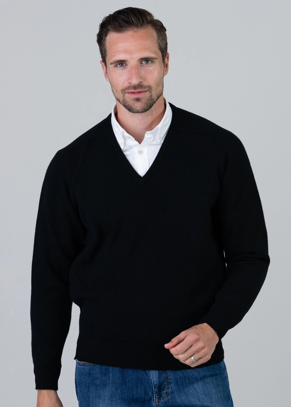 Leven 2 Ply Lambswool V-Neck MustHave Clearance Clearance Steal Today