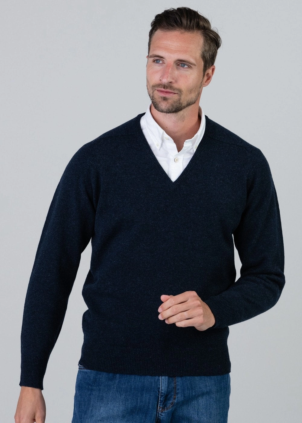 Leven 2 Ply Lambswool V-Neck Best Seller Discount