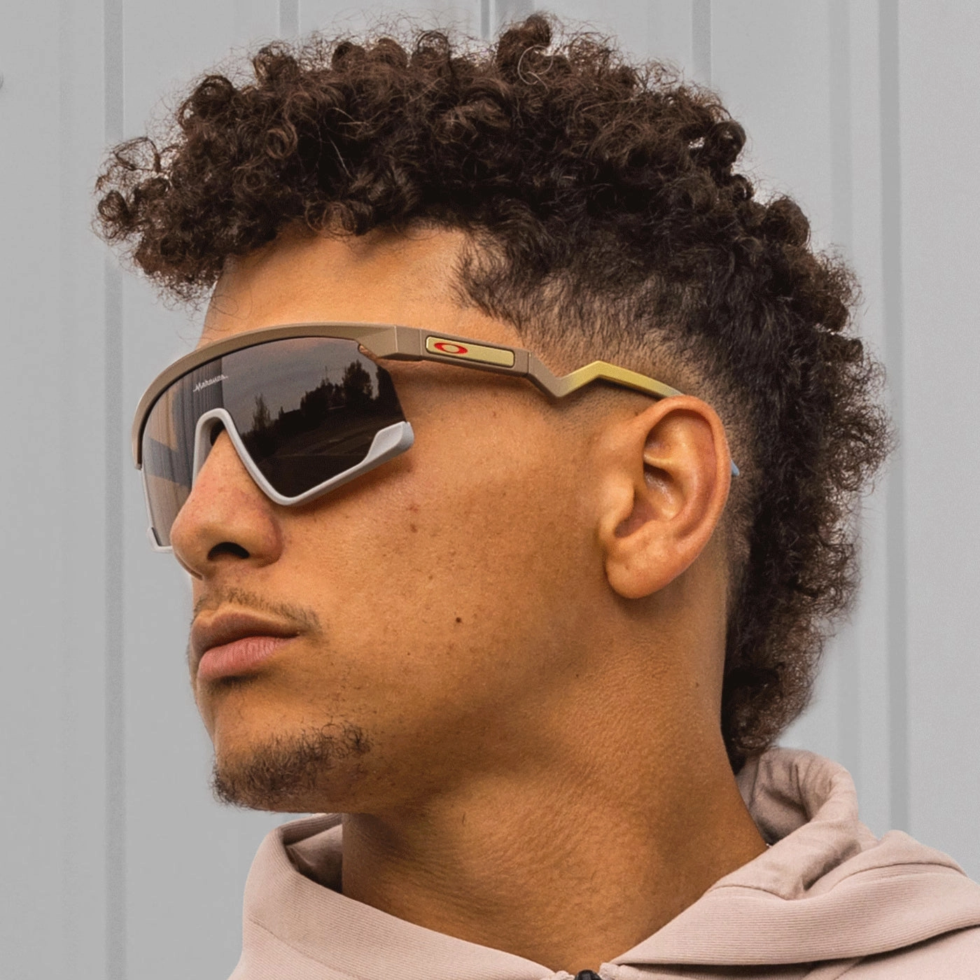Oakley BXTR Patrick Mahomes II Glasses - Matte terrain tan prizm tungsten