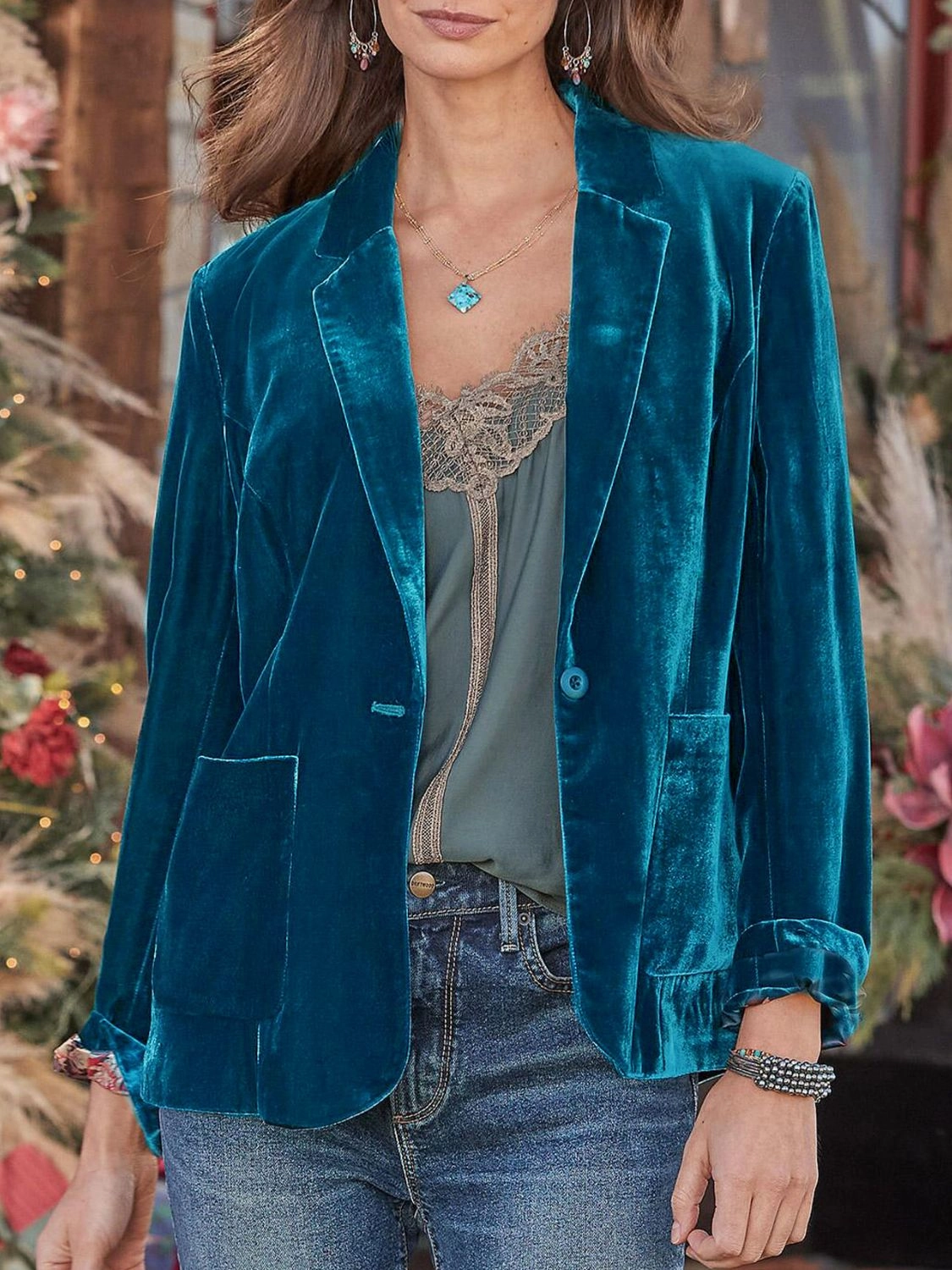 GiftWorthy Sale Sale Ending Soon Pocketed Button Up Lapel Collar Blazer