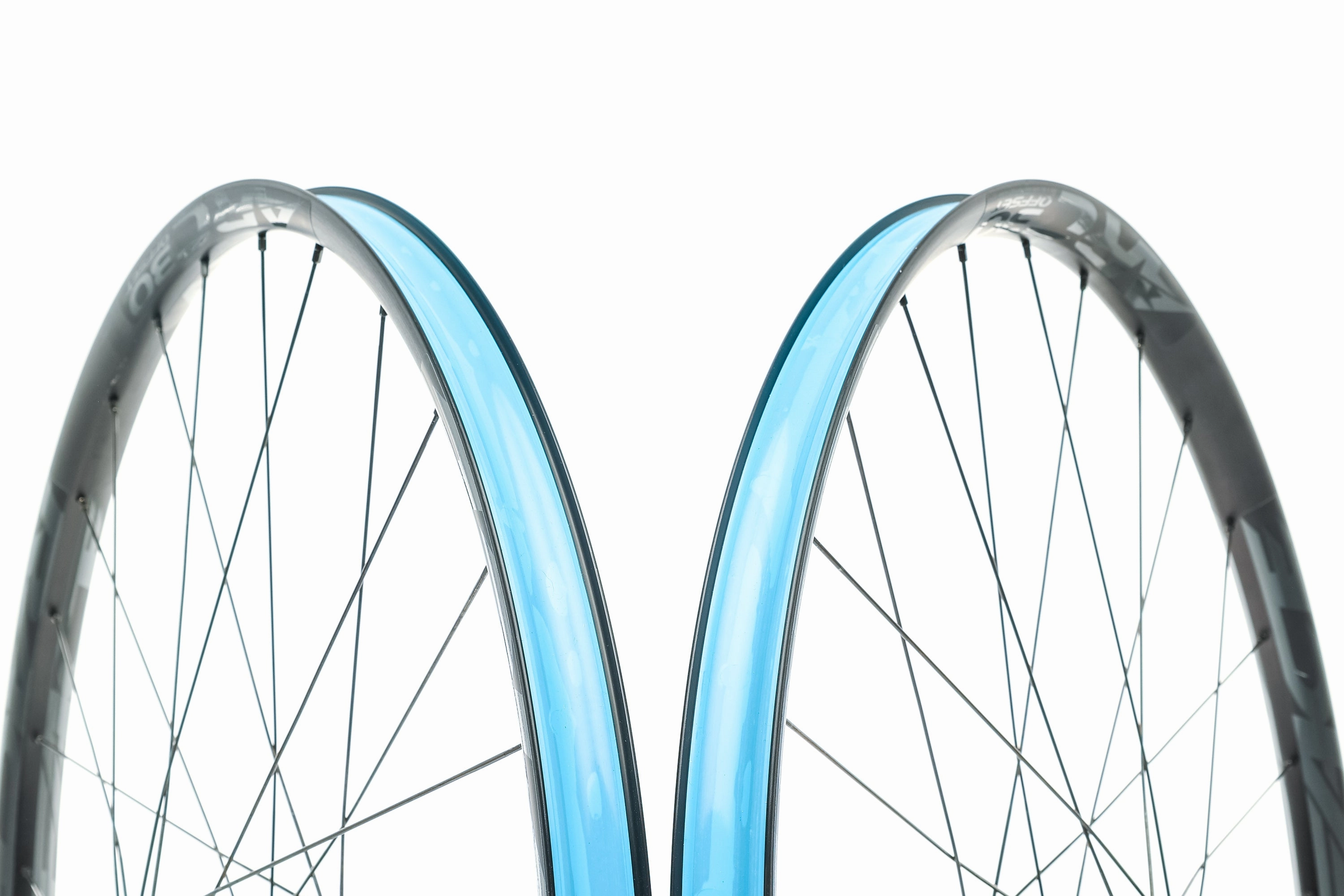 Raceface ARC Offset 30 Aluminum Tubeless 700c Wheelset