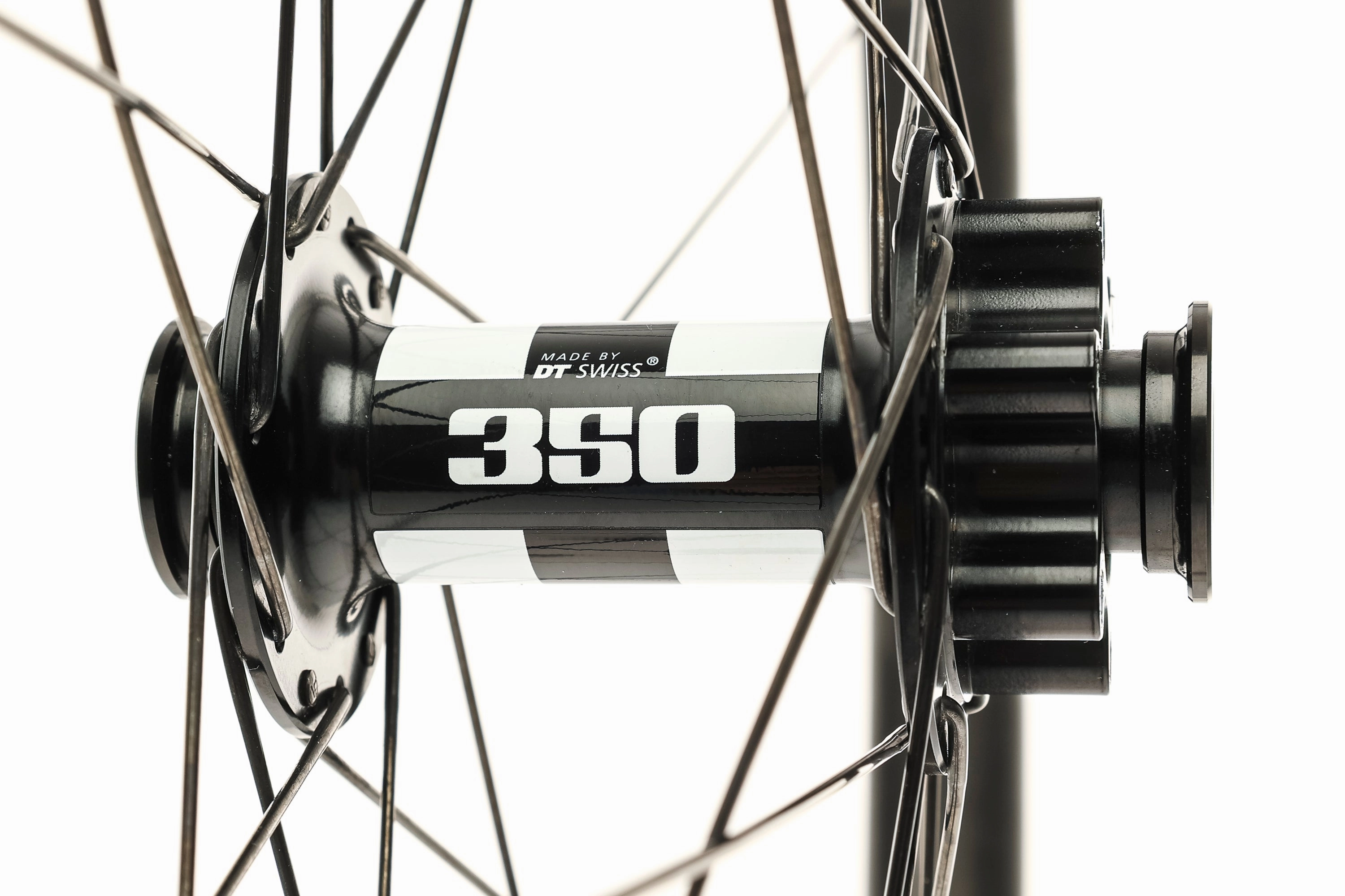 Reserve 27 Carbon Tubeless 29" Front Wheel