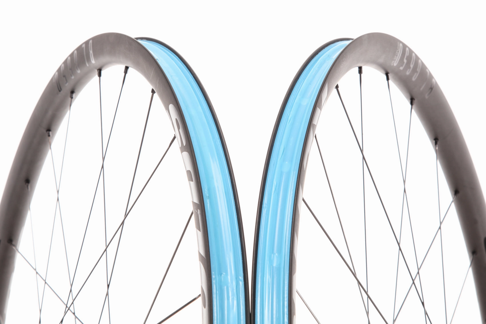 Reynolds Blacklabel G650 Expert Carbon Tubeless 650b Wheelset