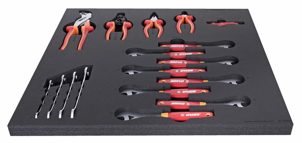 Set of tools in tray 2 for 2600B