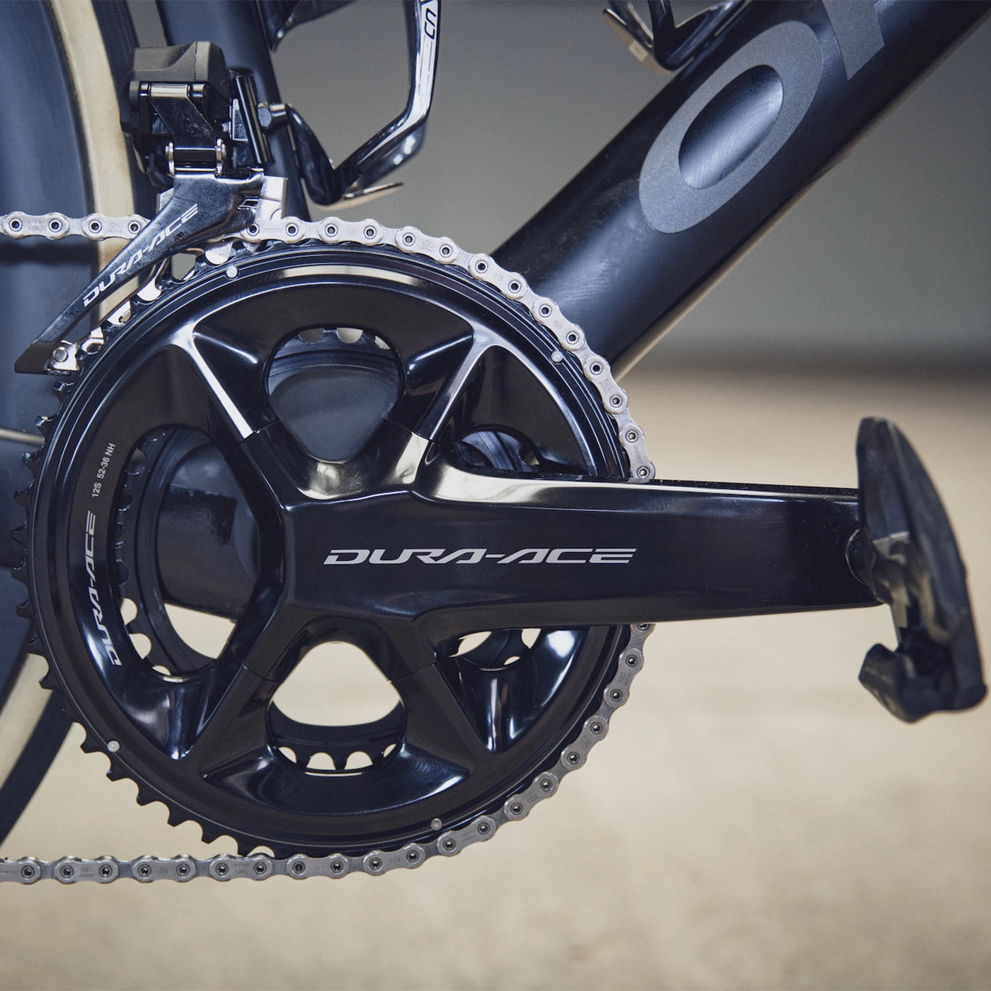 Shimano Dura-Ace Di2 R9270 12V groupset - 52/36 D