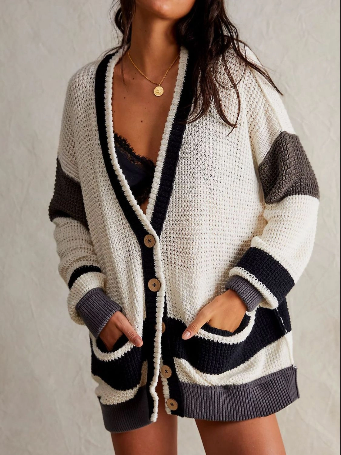 Hot Offer Event Pocketed Contrast V-Neck Long Sleeve Cardigan