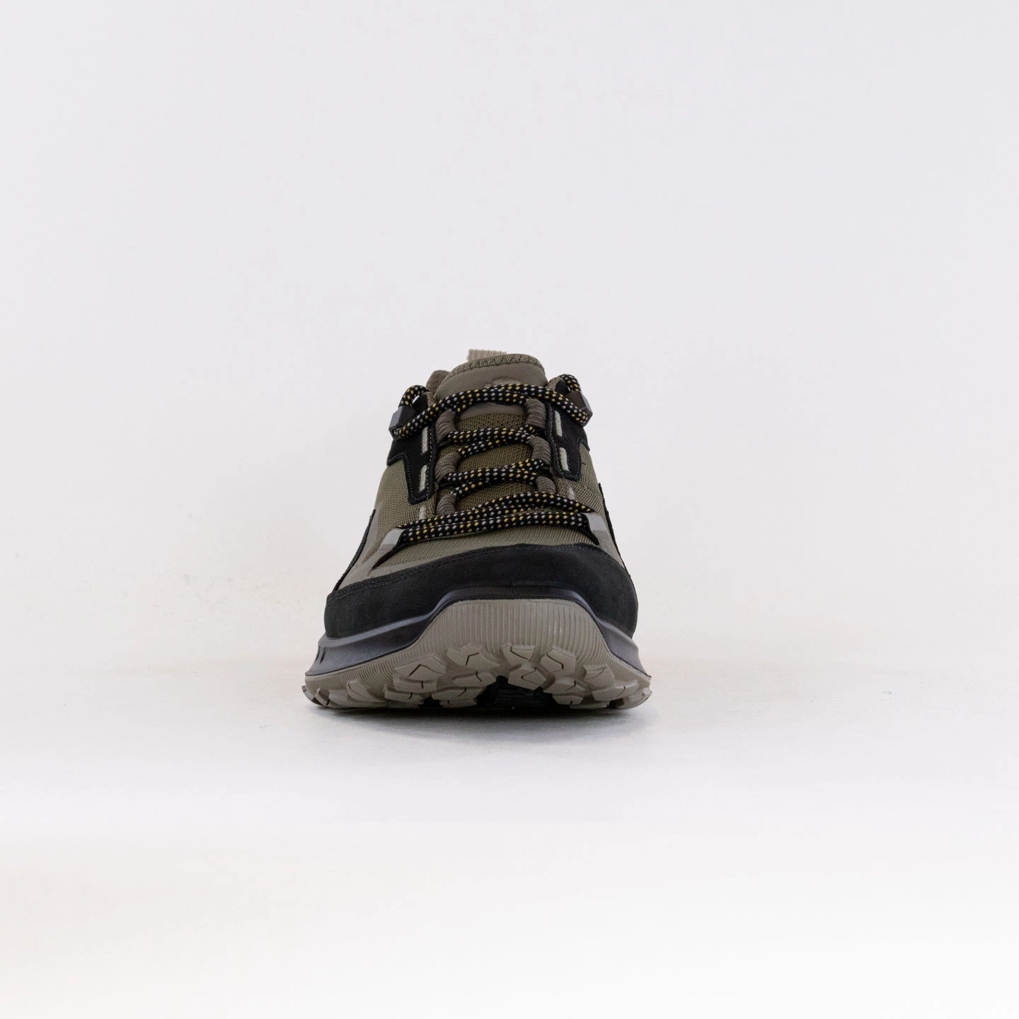 Grab the Deal Now Ecco Ult-Trn Waterproof Low (Men'S) - Black/Tarmac