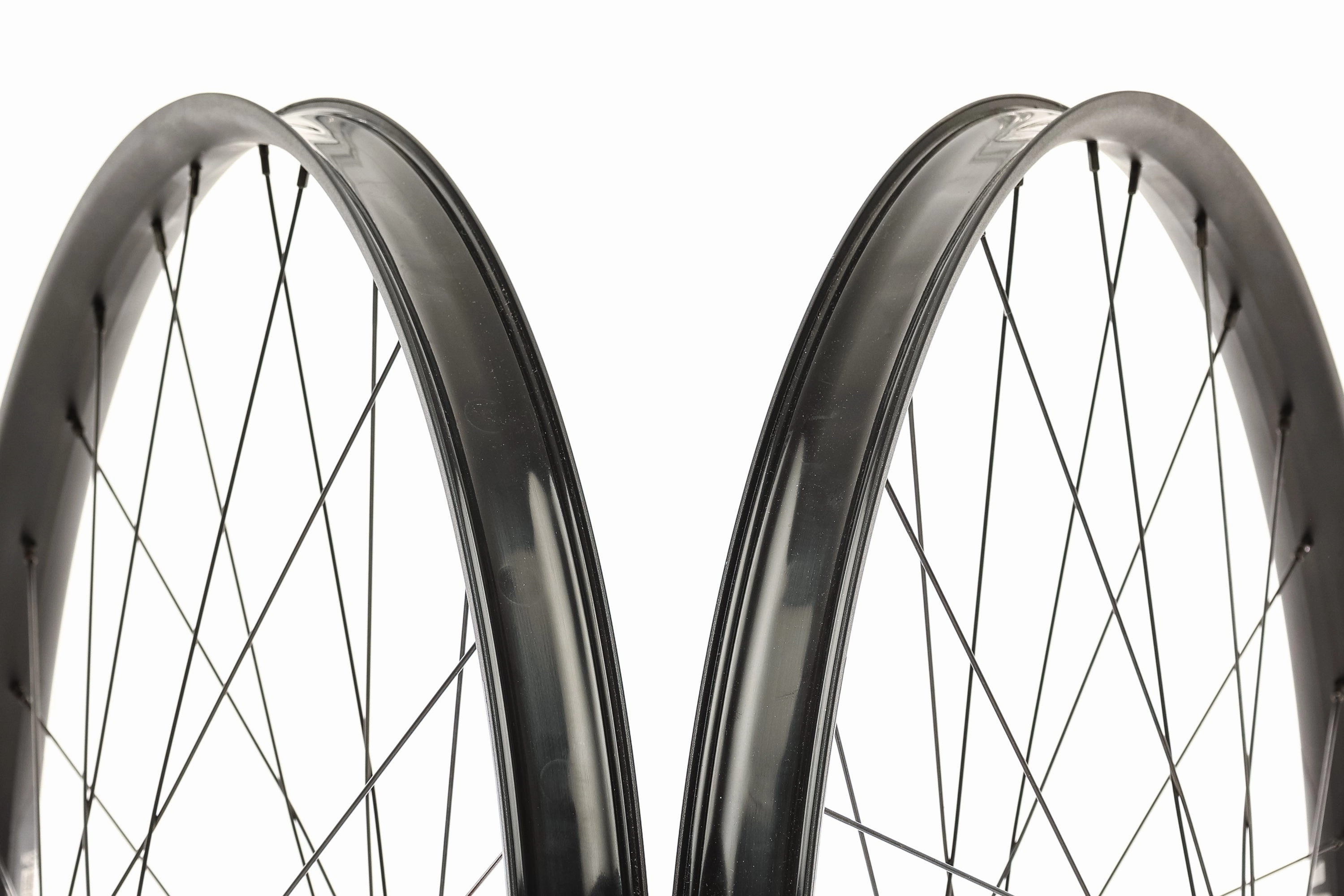 Sun Ringle Duroc 40 w/ Industry Nine Hydra Hubs Aluminum Tubeless 700c Wheelset