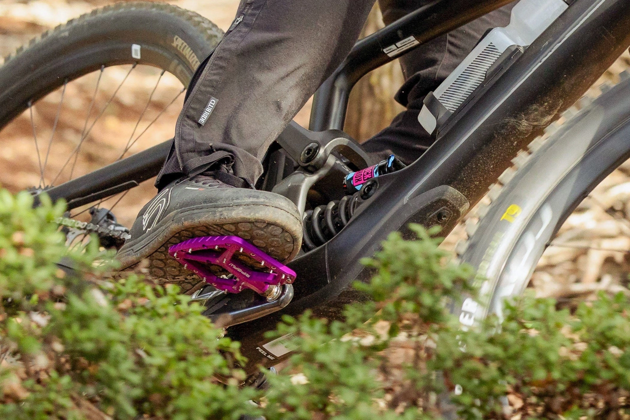 Wolf Tooth Components Ripsaw Aluminum Flat Pedals